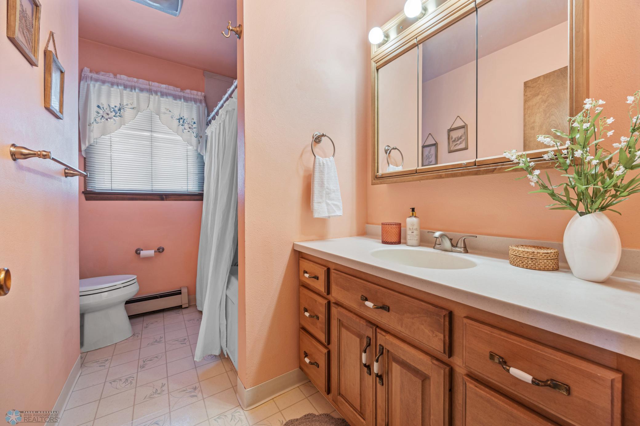 Main Floor Full Bath