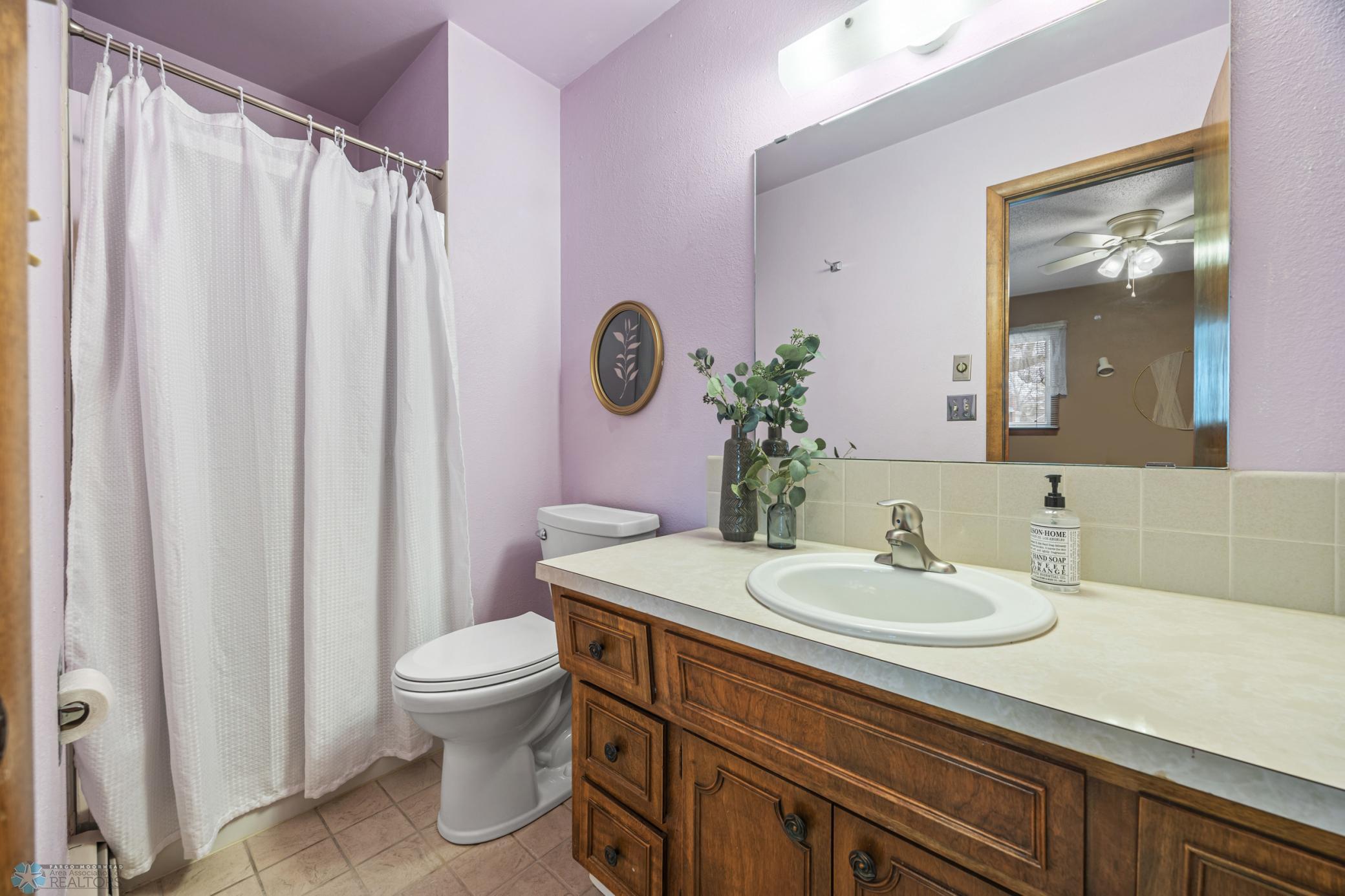 Primary 3/4 Bathroom
