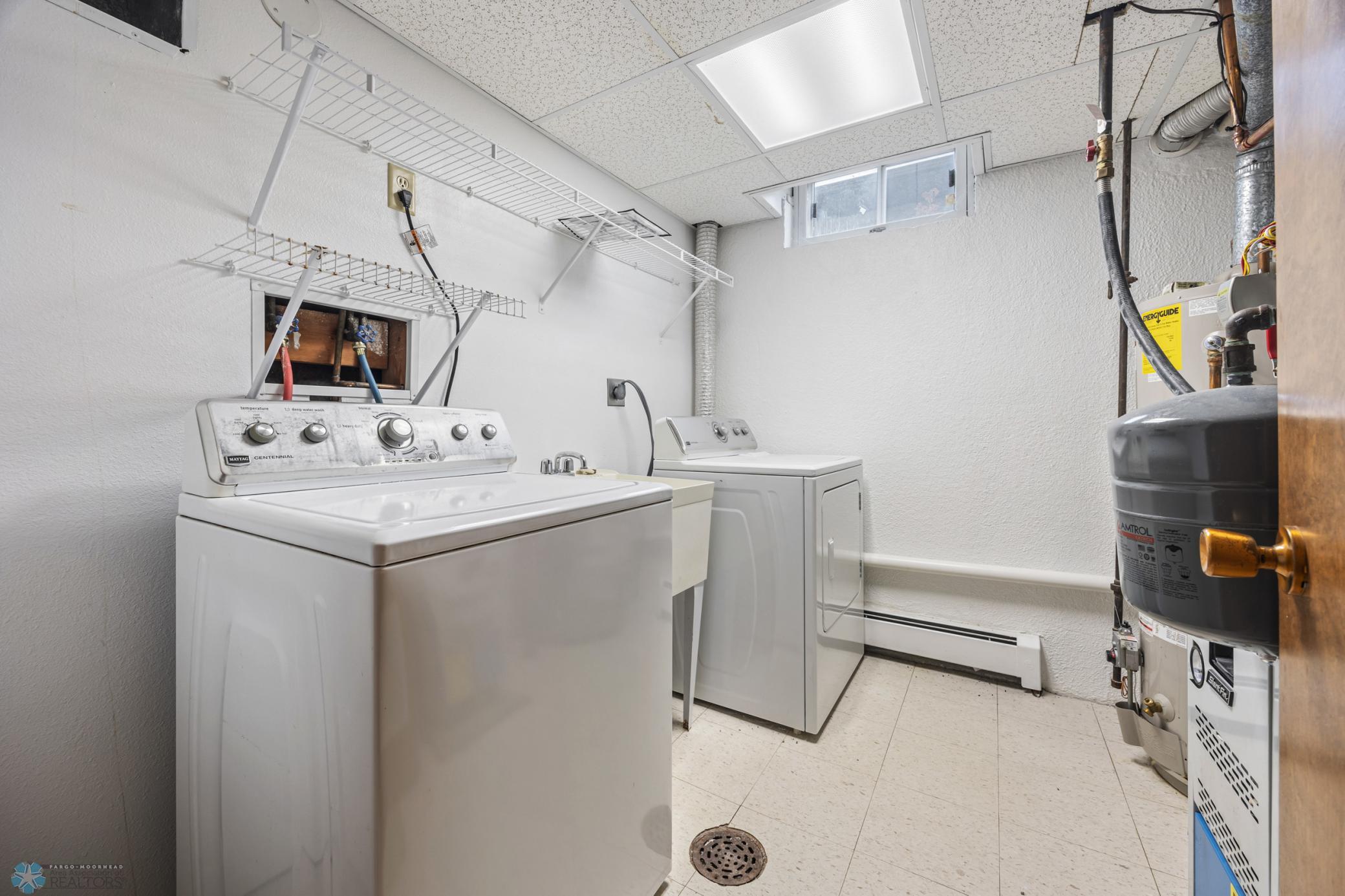 Laundry Room w/ Laundry Schute & Sink/Utiity Room