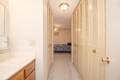 2800 Hamline Avenue N, 318, Saint Paul, MN 55113