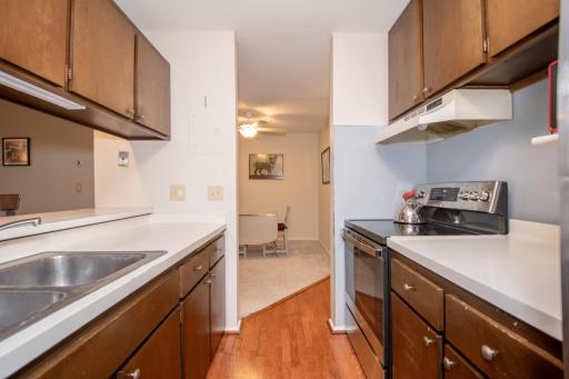 2800 Hamline Avenue N, 318, Saint Paul, MN 55113