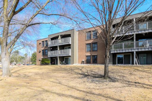 West facing top floor unit. Unit is the top left.