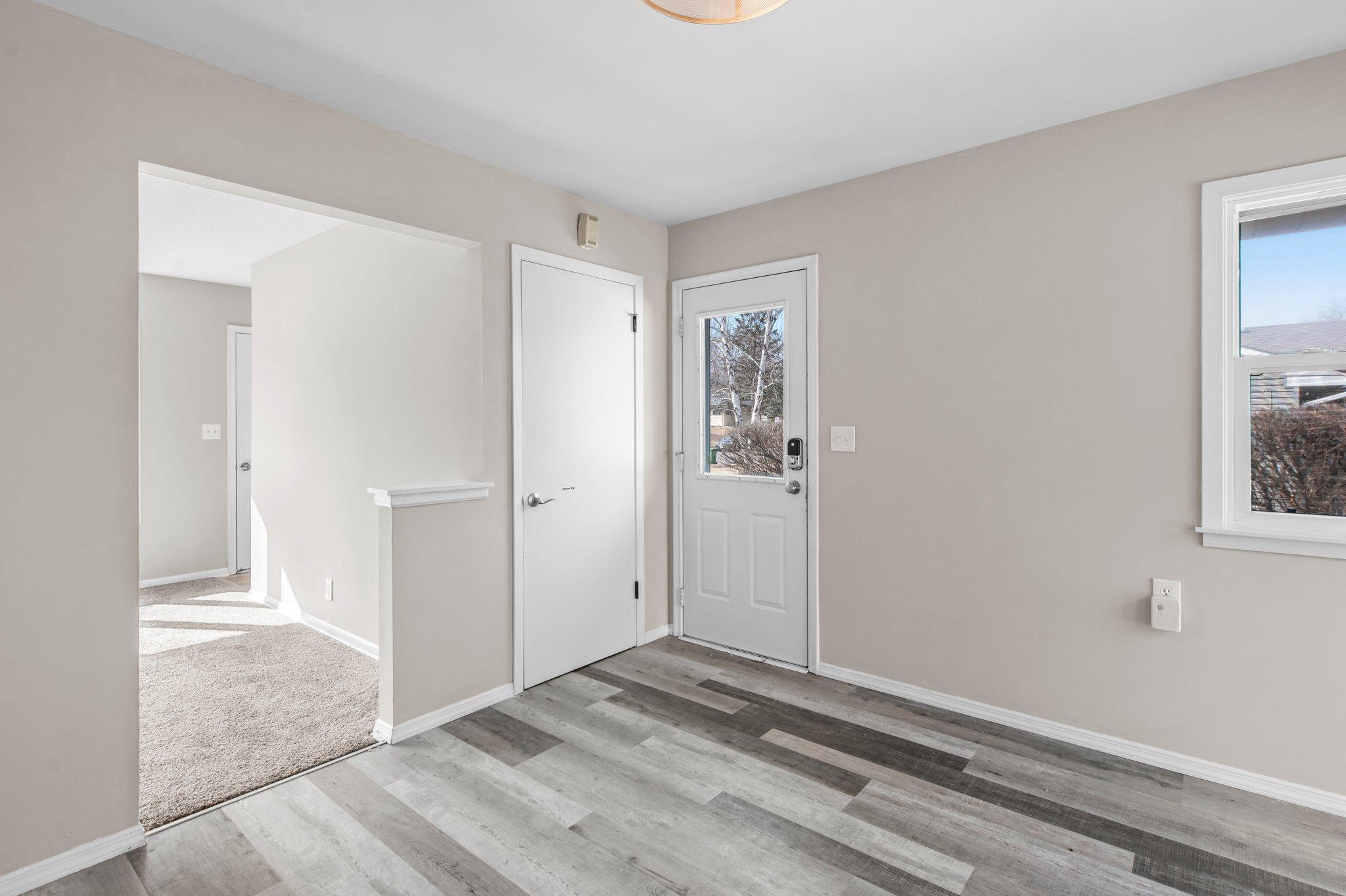 15-web-or-mls-255 County Rd C2 W-11.jpg