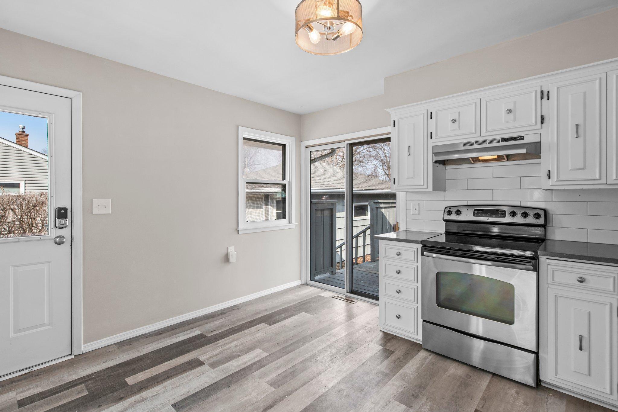 14-web-or-mls-255 County Rd C2 W-7.jpg