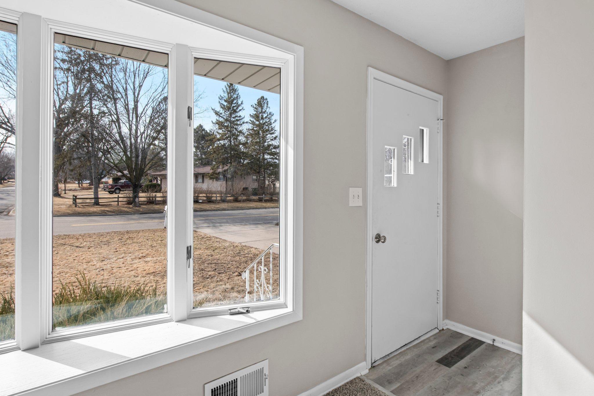 17-web-or-mls-255 County Rd C2 W-19.jpg