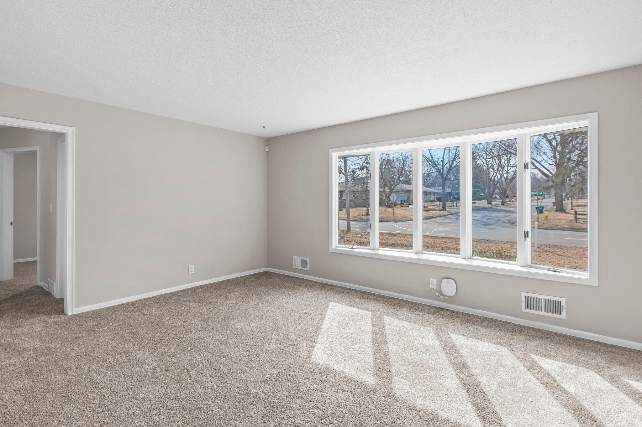 19-web-or-mls-255 County Rd C2 W-27.jpg