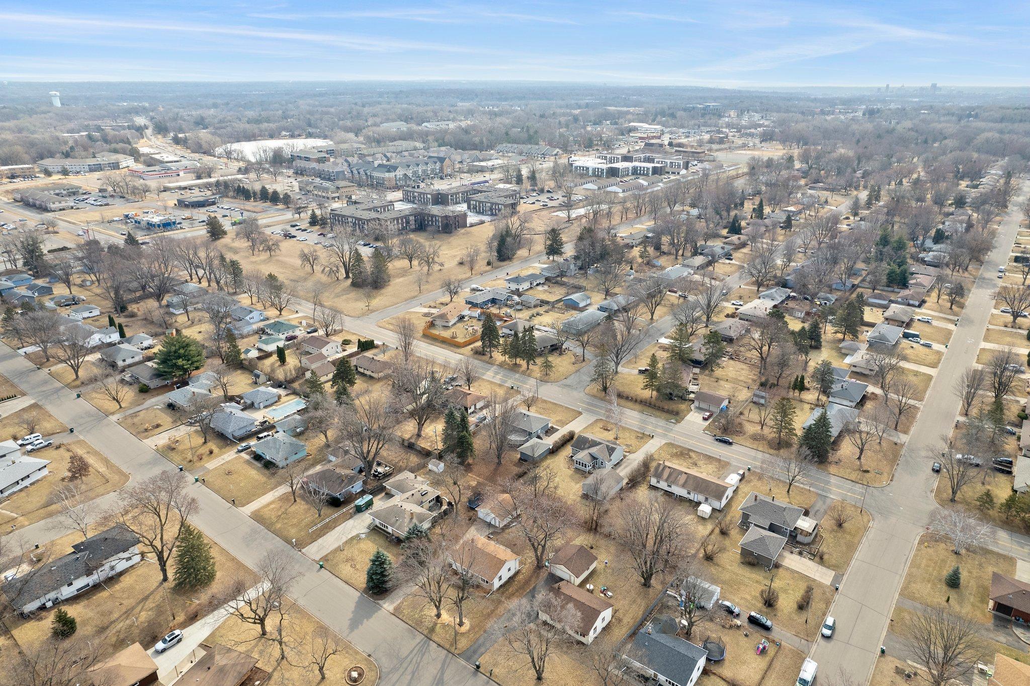 43-web-or-mls-255 County Rd C2 W-142.jpg