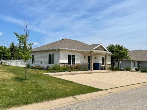 2692 Hawk Ridge Court SE, Rochester, MN 55904