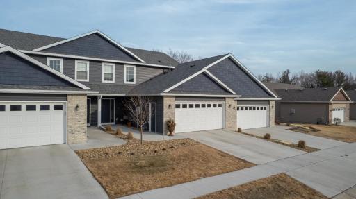 2692 Hawk Ridge Court SE, Rochester, MN 55904