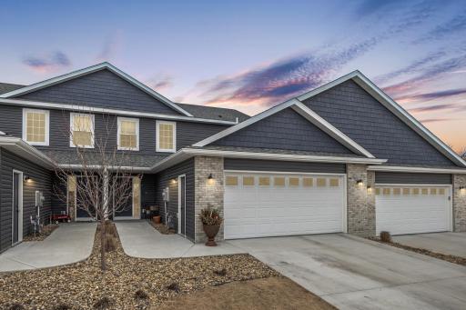 2692 Hawk Ridge Court SE, Rochester, MN 55904