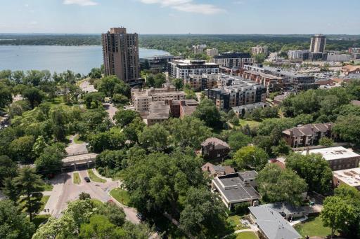 2812 Dean Parkway, Minneapolis, MN 55416