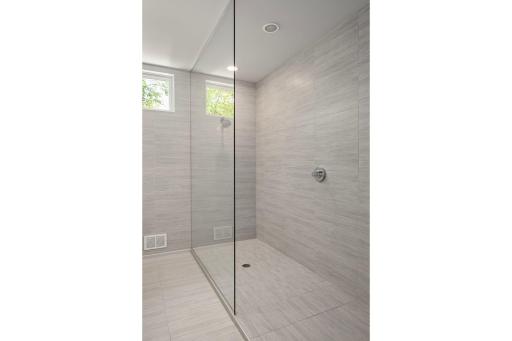 2812 Dean Parkway, Minneapolis, MN 55416