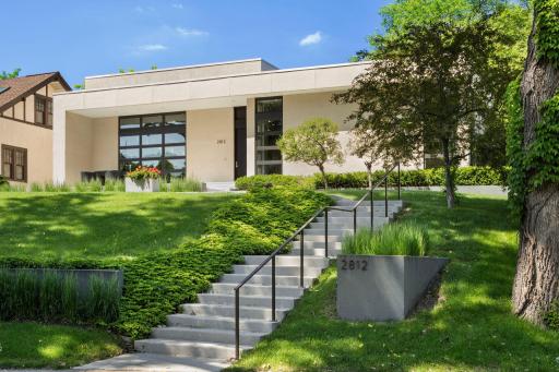2812 Dean Parkway, Minneapolis, MN 55416