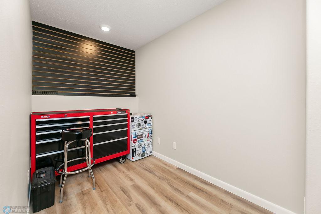 Bonus/Flex room Den/Office/Playroom