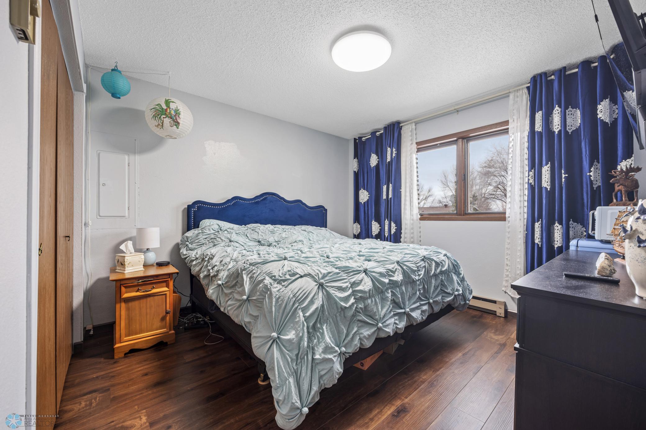 (9) Bed 1.jpg