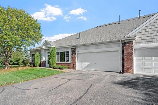 5919 Prairie Ridge Drive, Saint Paul, MN 55126