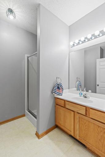 5919 Prairie Ridge Drive, Saint Paul, MN 55126
