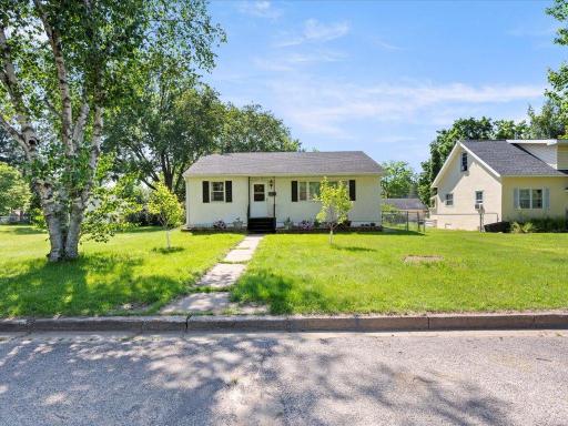 919 6th Avenue NE, Brainerd, MN 56401