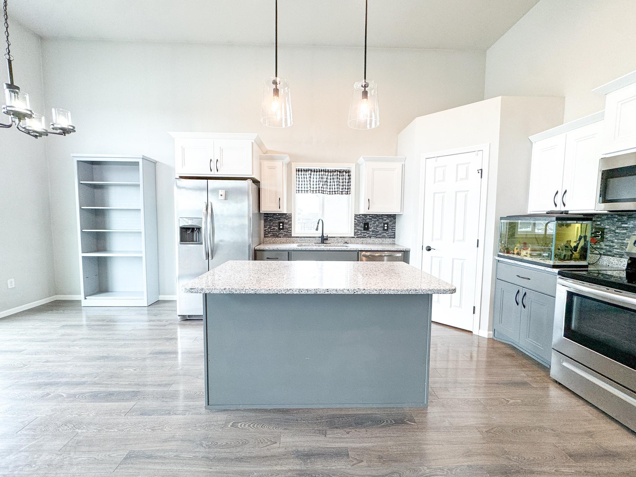 Kitchen 1.jpg