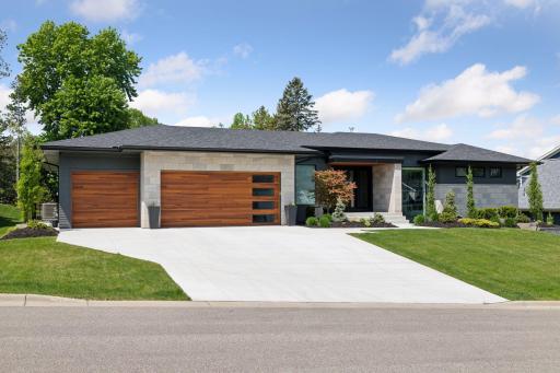 1841 Orchard Heights Lane, Saint Paul, MN 55118