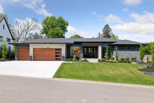 1841 Orchard Heights Lane, Saint Paul, MN 55118
