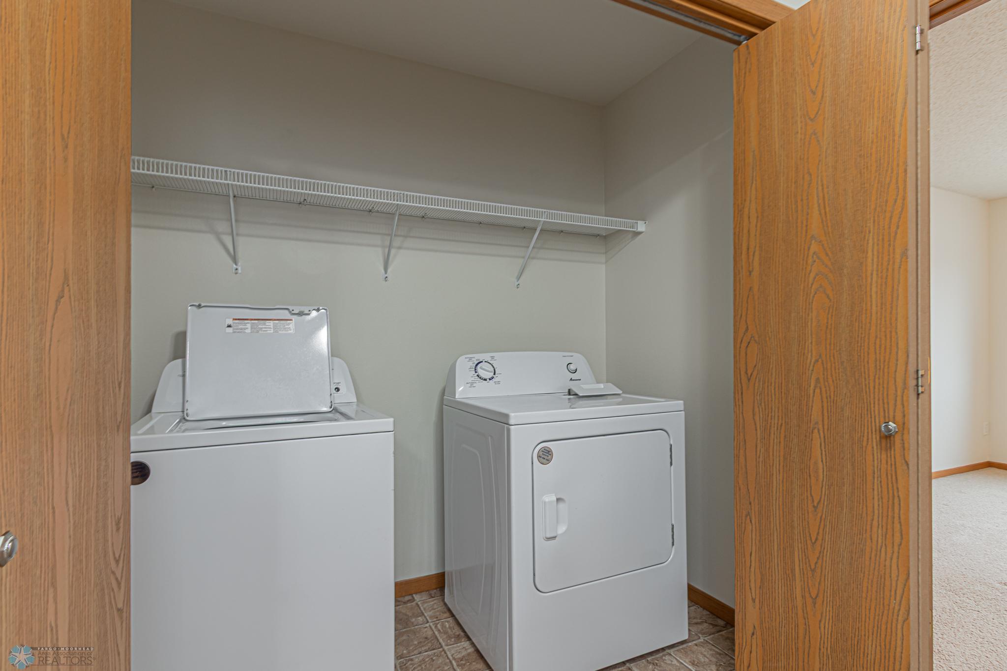 4247 Estate Drive. S, Fargo-16.jpg