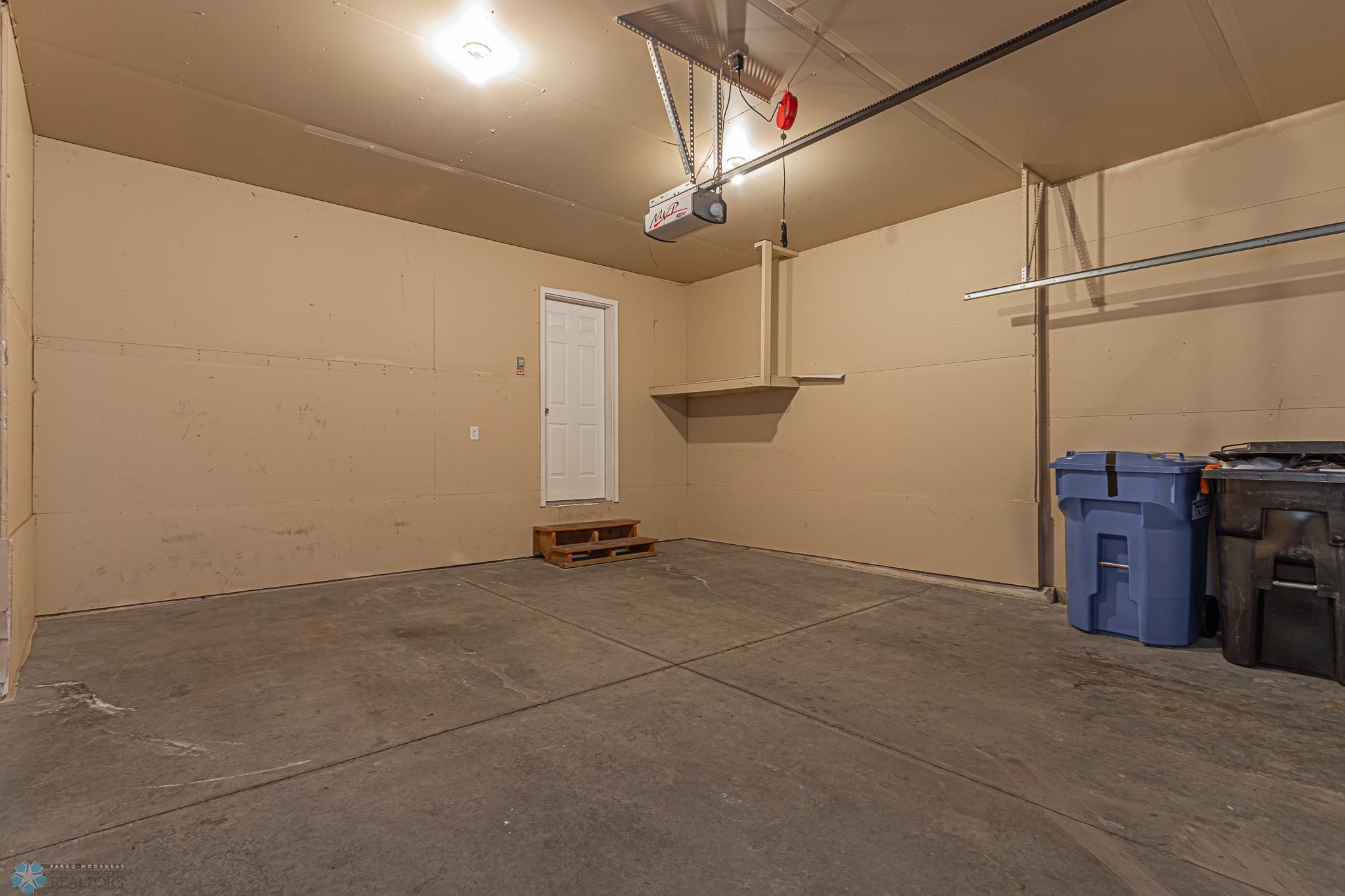4247 Estate Drive. S, Fargo-35.jpg