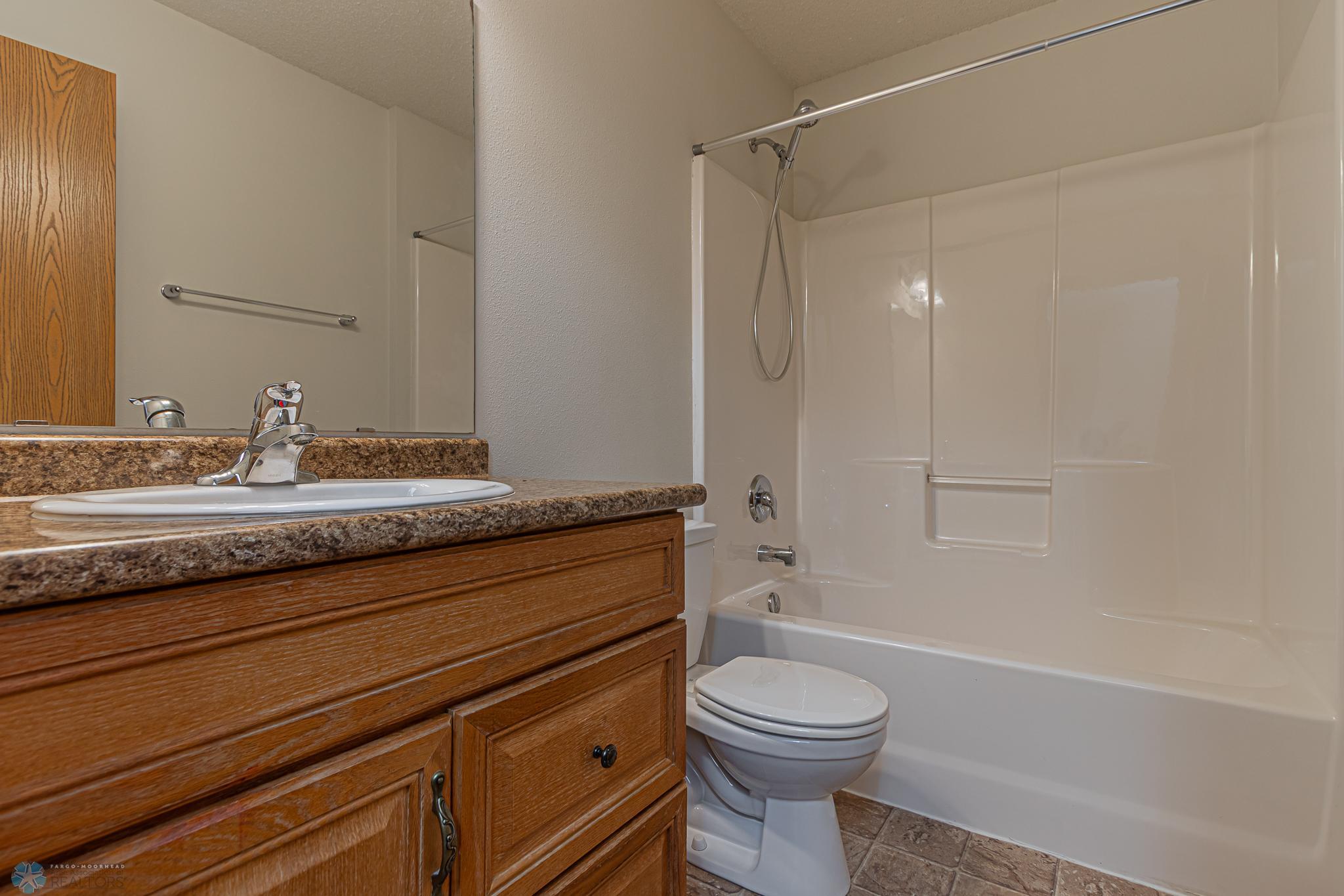4247 Estate Drive. S, Fargo-26.jpg