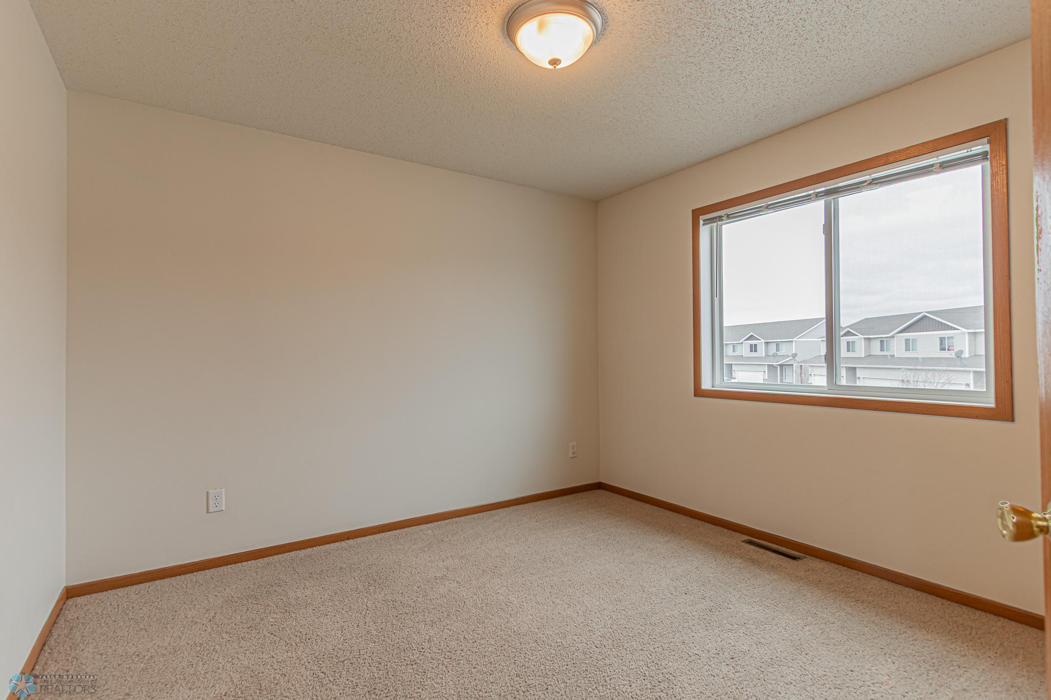 4247 Estate Drive. S, Fargo-24.jpg
