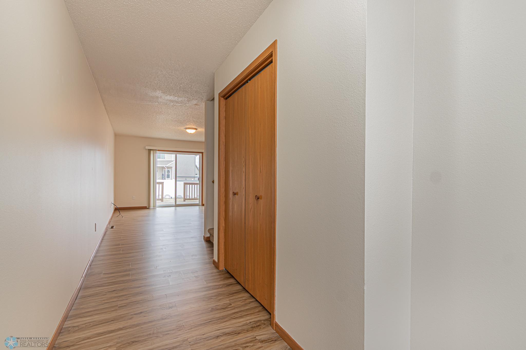 4247 Estate Drive. S, Fargo-04.jpg