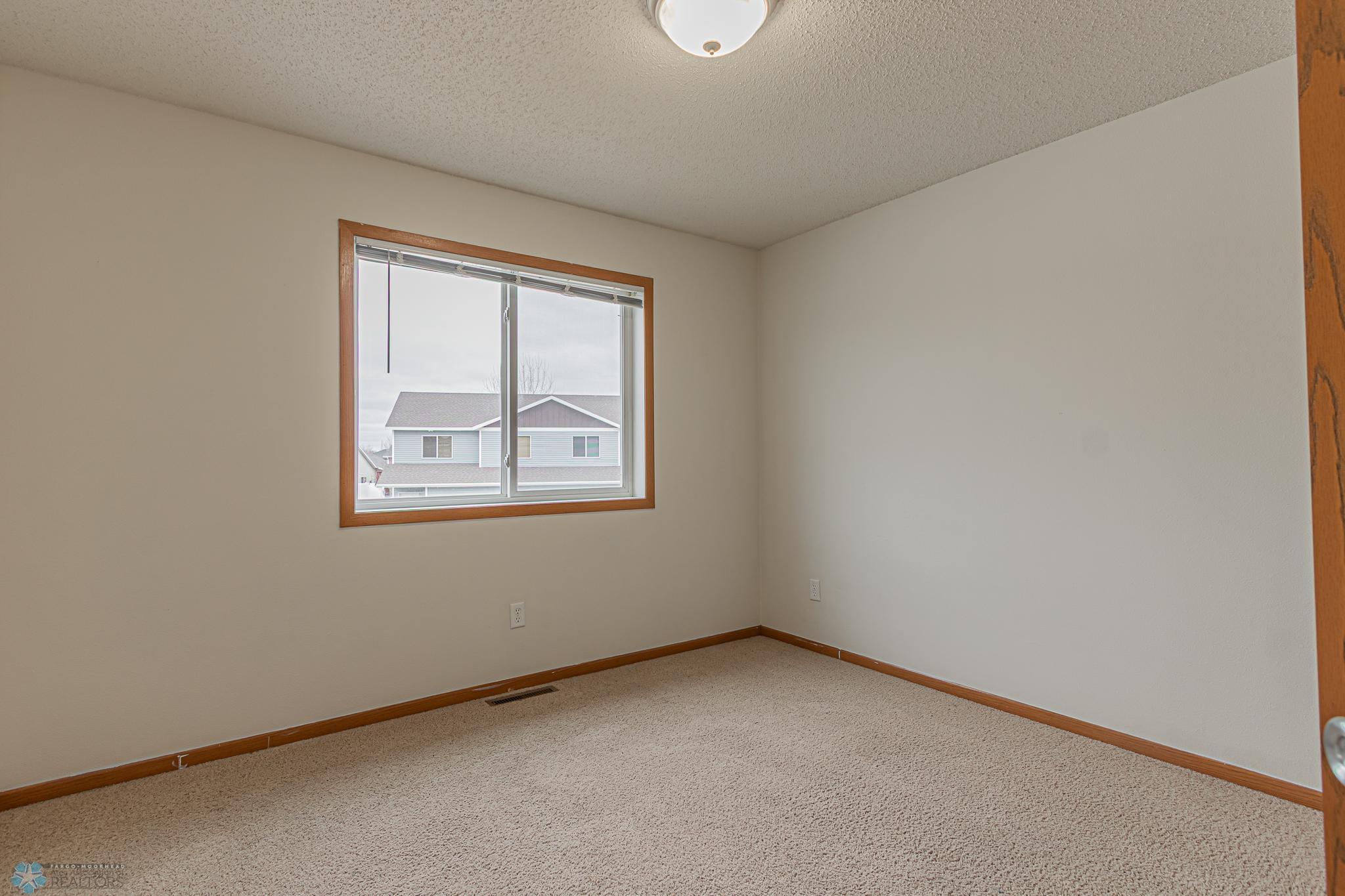 4247 Estate Drive. S, Fargo-22.jpg