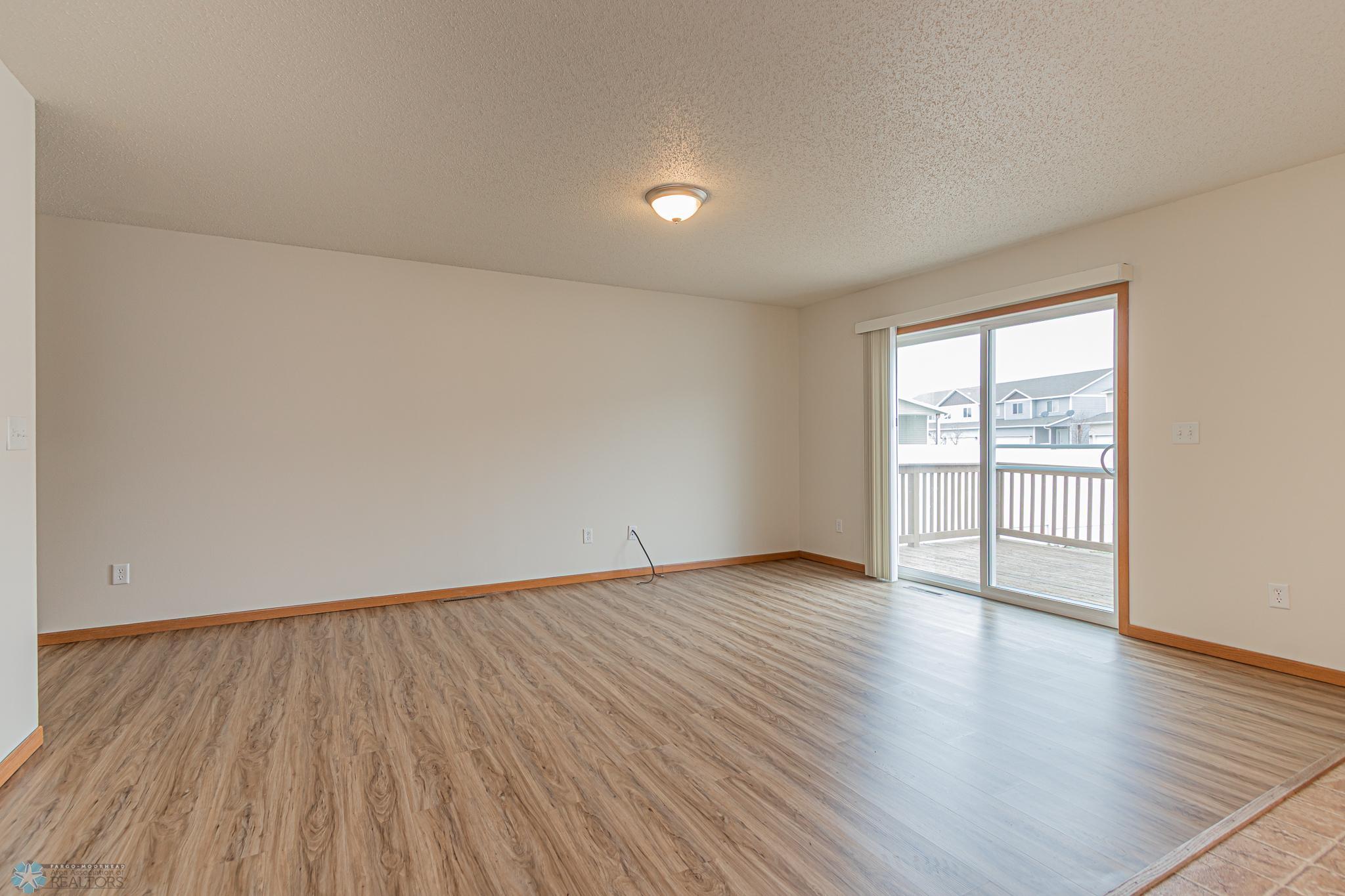 4247 Estate Drive. S, Fargo-08.jpg