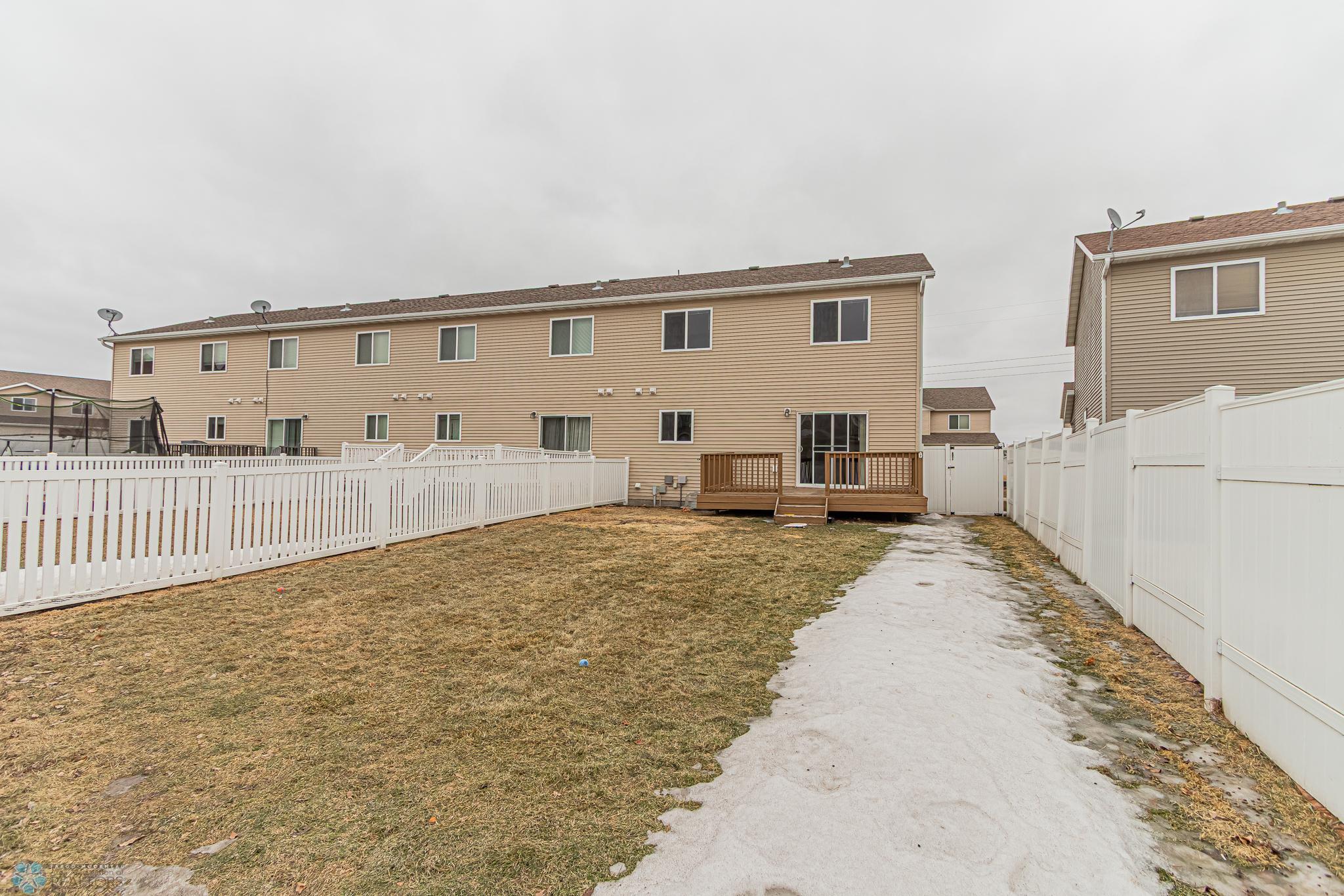 4247 Estate Drive. S, Fargo-40.jpg