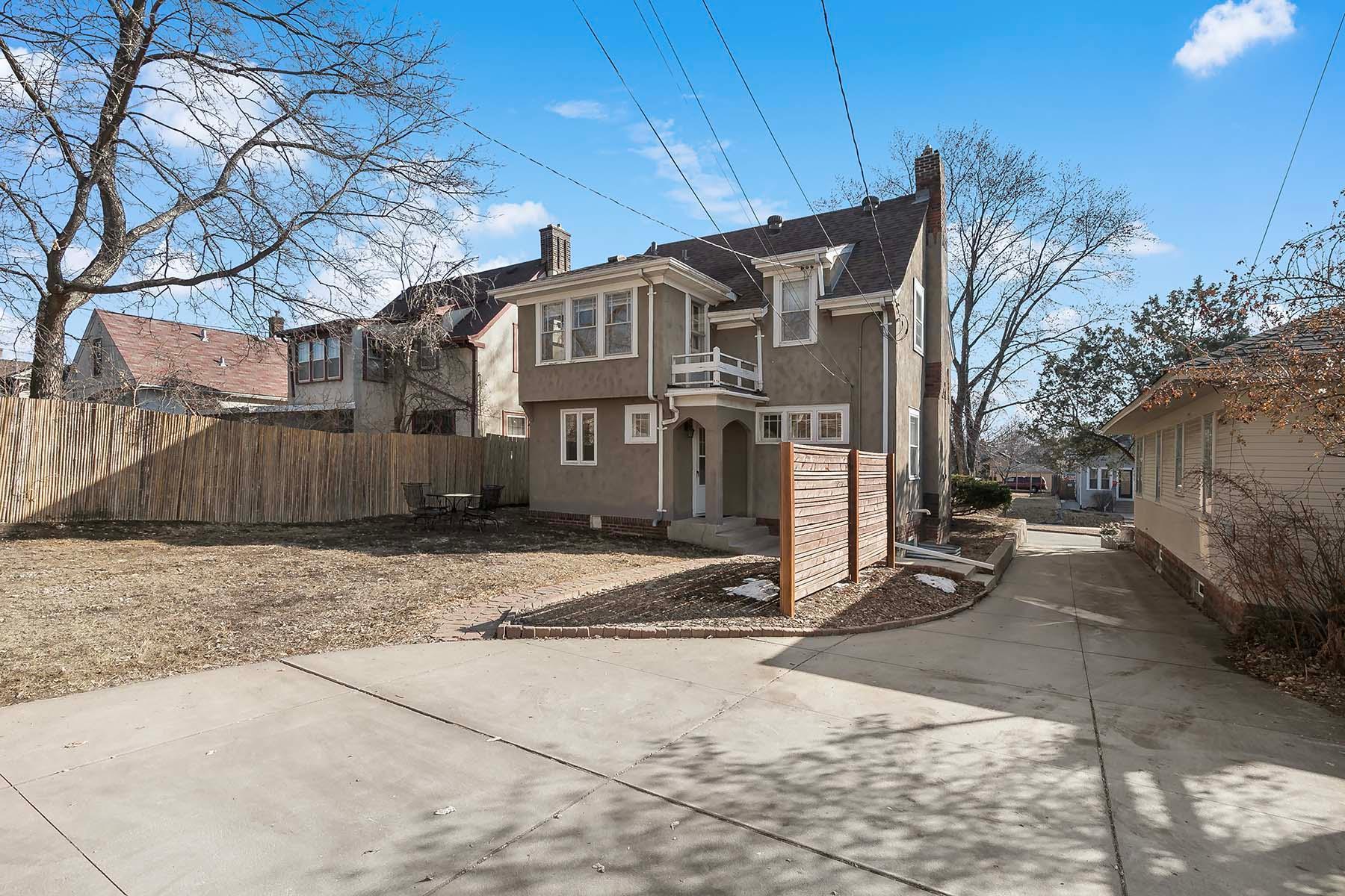 The sellers installed this garden wall for added privacy and comfort.