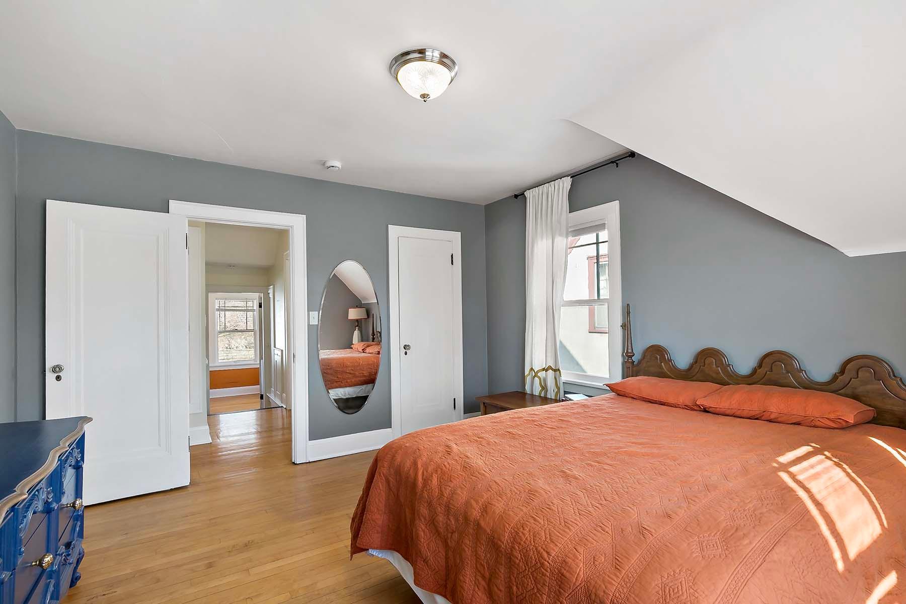 The hardwood floors look great upstairs as well.