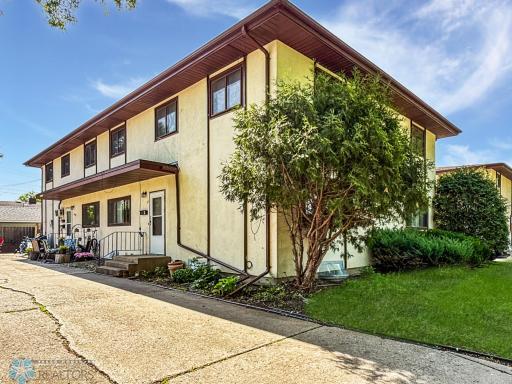 2815 9th Street N, B4, Fargo, ND 58102