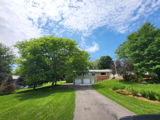 Wonderful location just outside Hastings City limits.