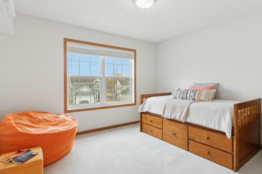 739 Lake Ridge Drive, Saint Paul, MN 55129