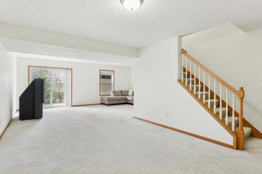 739 Lake Ridge Drive, Saint Paul, MN 55129