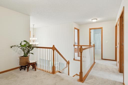 739 Lake Ridge Drive, Saint Paul, MN 55129