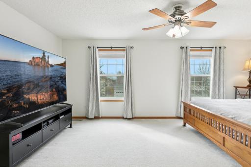 739 Lake Ridge Drive, Saint Paul, MN 55129