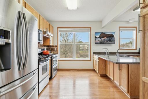739 Lake Ridge Drive, Saint Paul, MN 55129