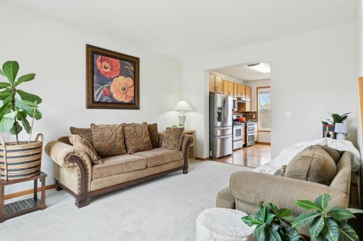 739 Lake Ridge Drive, Saint Paul, MN 55129
