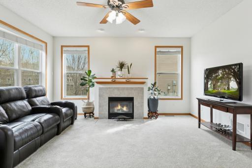739 Lake Ridge Drive, Saint Paul, MN 55129