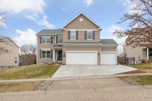 739 Lake Ridge Drive, Saint Paul, MN 55129