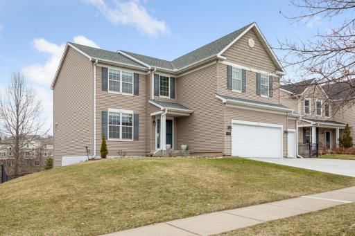 739 Lake Ridge Drive, Saint Paul, MN 55129