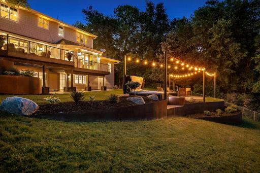 Imagine your summer evenings hanging out in this wonderful space! Take in all those panoramic views of the lake from the hot tub. Enjoy 4th of July fireworks from the home or boat!