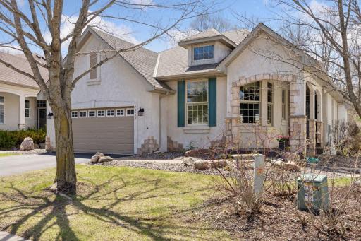 Fantastic curb appeal!
