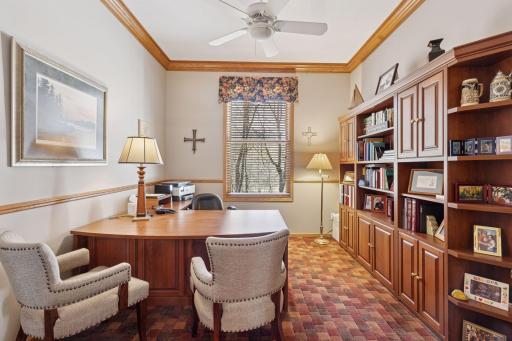 Main level office
