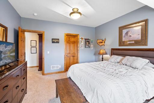 9025 Airport Road, Waconia, MN 55387